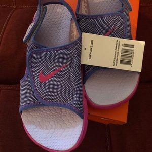 Girls Nike sandals